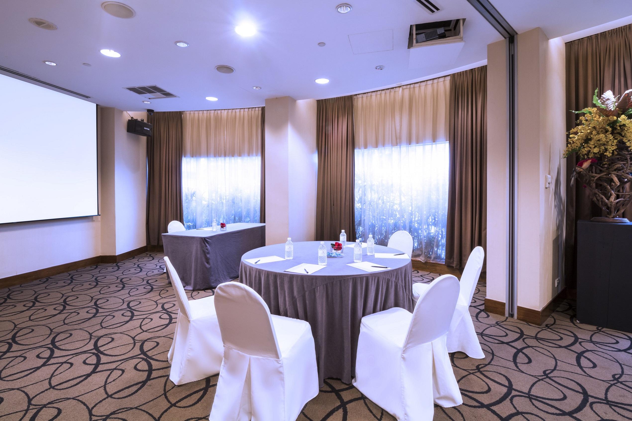 Hotel Copthorne King's Singapura